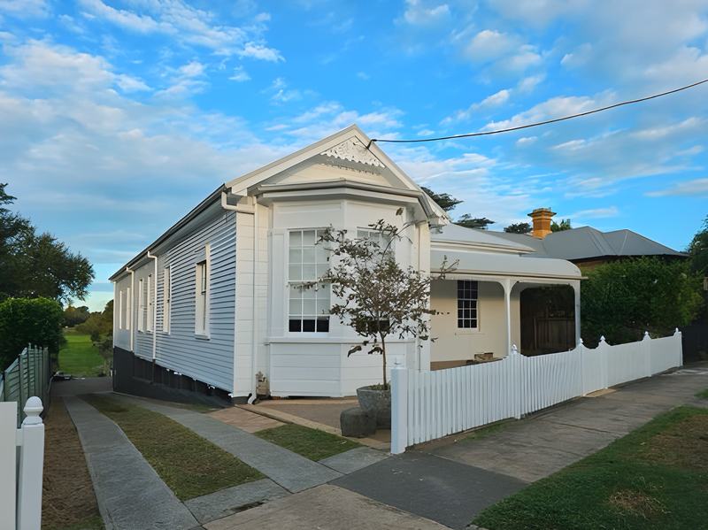 Bay window weatherboard cottage by Andrew Lindner Painting